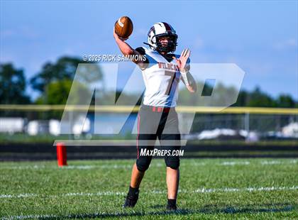 Thumbnail 1 in New London @ Millersport photogallery.