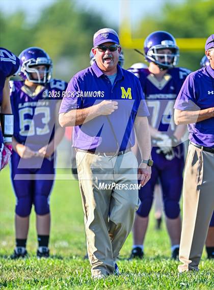 Thumbnail 2 in New London @ Millersport photogallery.
