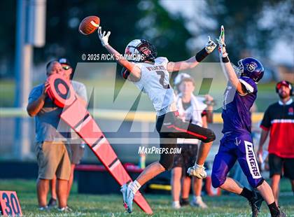 Thumbnail 3 in New London @ Millersport photogallery.