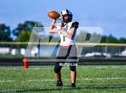 Thumbnail 3 in New London @ Millersport photogallery.