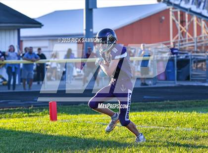 Thumbnail 1 in New London @ Millersport photogallery.