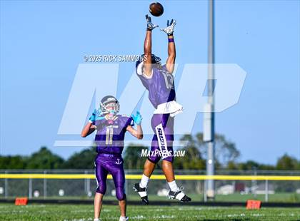 Thumbnail 2 in New London @ Millersport photogallery.