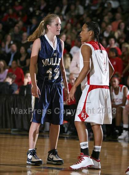 Thumbnail 2 in Regis Jesuit @ Mullen photogallery.