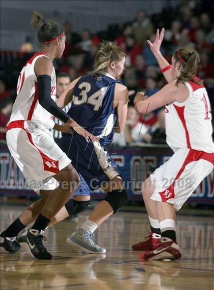 Thumbnail 2 in Regis Jesuit @ Mullen photogallery.