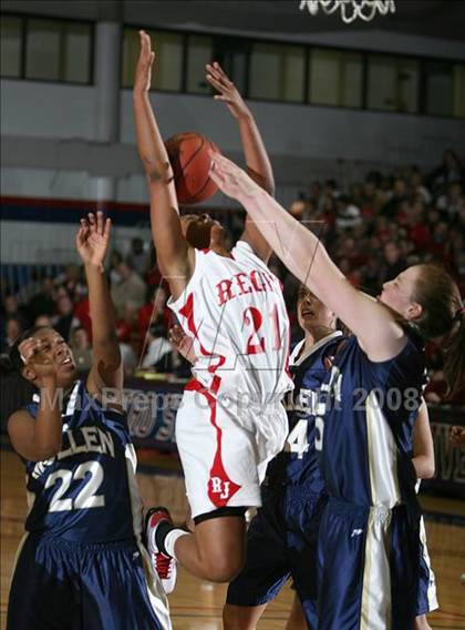 Thumbnail 2 in Regis Jesuit @ Mullen photogallery.