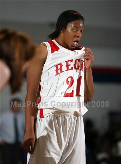 Thumbnail 2 in Regis Jesuit @ Mullen photogallery.