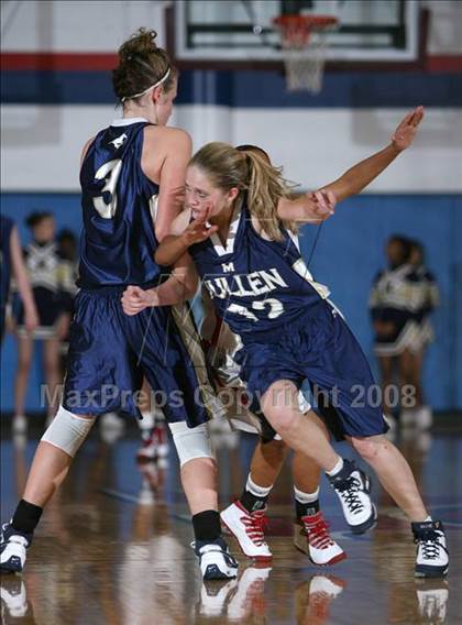 Thumbnail 2 in Regis Jesuit @ Mullen photogallery.