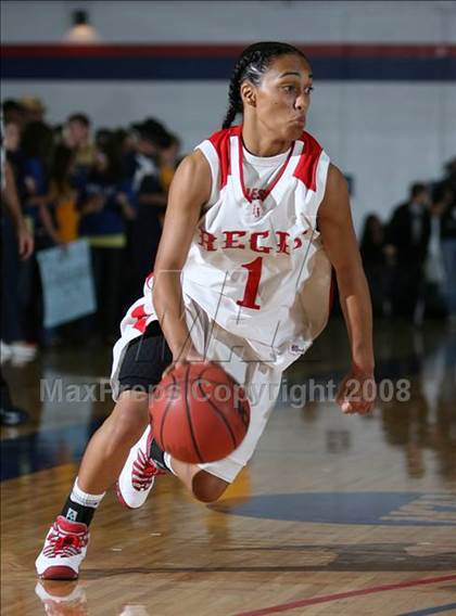 Thumbnail 1 in Regis Jesuit @ Mullen photogallery.
