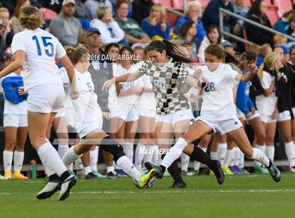 Thumbnail 3 in Fremont vs. Davis (UHSAA 5A Final) photogallery.