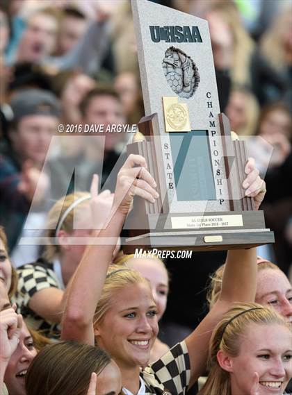 Thumbnail 2 in Fremont vs. Davis (UHSAA 5A Final) photogallery.