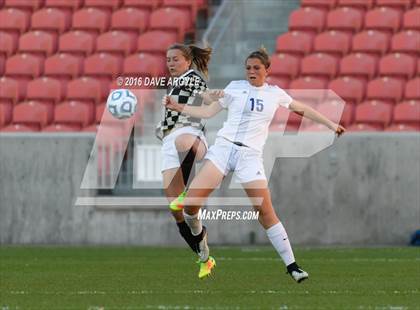 Thumbnail 3 in Fremont vs. Davis (UHSAA 5A Final) photogallery.