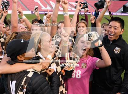 Thumbnail 3 in Fremont vs. Davis (UHSAA 5A Final) photogallery.