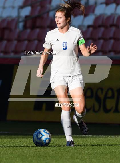 Thumbnail 2 in Fremont vs. Davis (UHSAA 5A Final) photogallery.