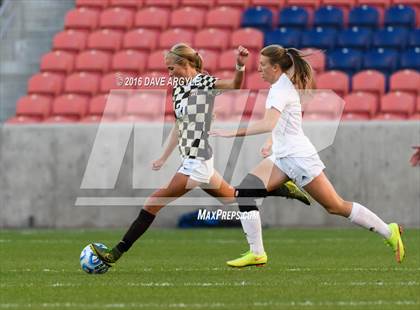 Thumbnail 3 in Fremont vs. Davis (UHSAA 5A Final) photogallery.