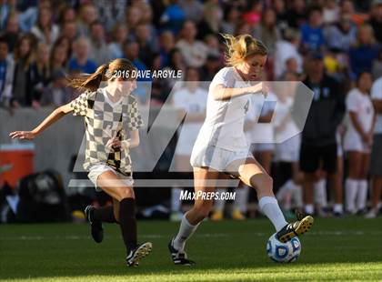 Thumbnail 2 in Fremont vs. Davis (UHSAA 5A Final) photogallery.