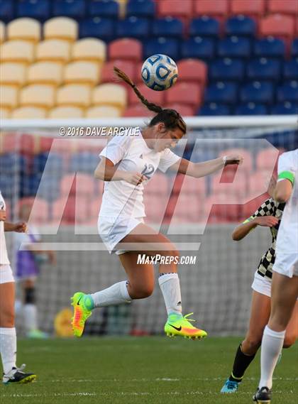 Thumbnail 2 in Fremont vs. Davis (UHSAA 5A Final) photogallery.