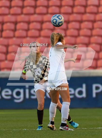 Thumbnail 2 in Fremont vs. Davis (UHSAA 5A Final) photogallery.