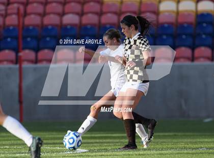 Thumbnail 1 in Fremont vs. Davis (UHSAA 5A Final) photogallery.