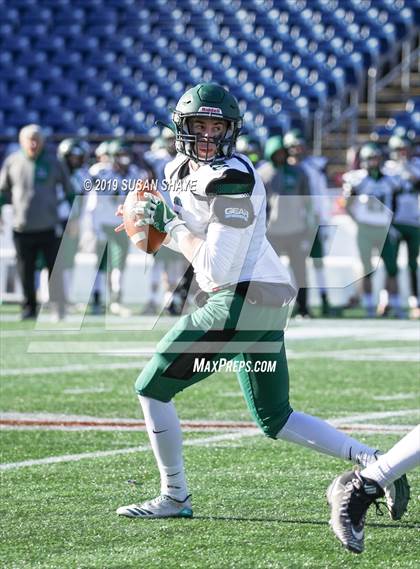 Thumbnail 3 in Leicester vs. Abington (MIAA D7 Final) photogallery.