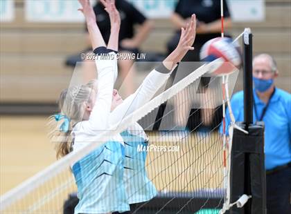 Thumbnail 2 in Foothill @ Aliso Niguel photogallery.