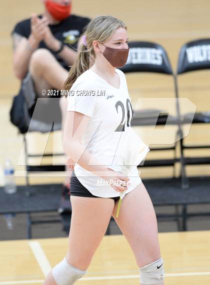 Thumbnail 2 in Foothill @ Aliso Niguel photogallery.