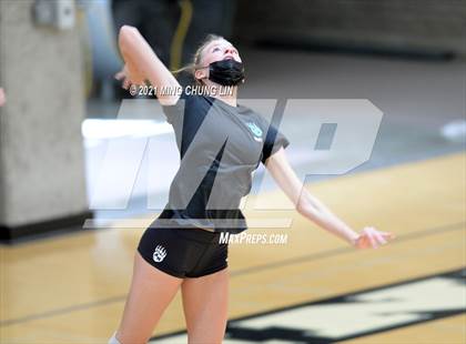Thumbnail 1 in Foothill @ Aliso Niguel photogallery.