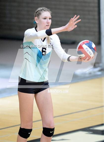 Thumbnail 2 in Foothill @ Aliso Niguel photogallery.