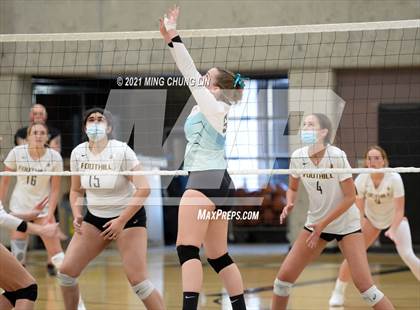Thumbnail 2 in Foothill @ Aliso Niguel photogallery.