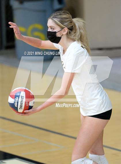 Thumbnail 2 in Foothill @ Aliso Niguel photogallery.