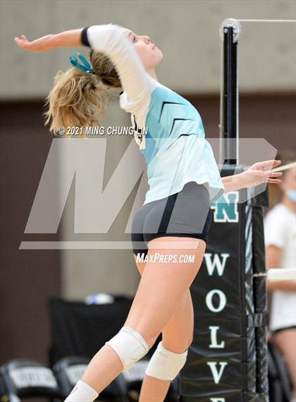 Thumbnail 2 in Foothill @ Aliso Niguel photogallery.