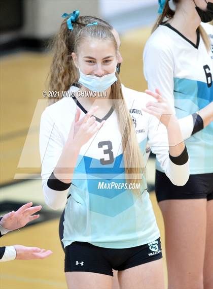 Thumbnail 1 in Foothill @ Aliso Niguel photogallery.