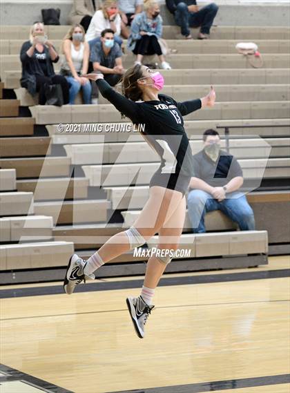 Thumbnail 2 in Foothill @ Aliso Niguel photogallery.