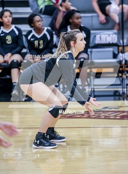 Thumbnail 2 in Wylie vs Lakeview Centennial photogallery.
