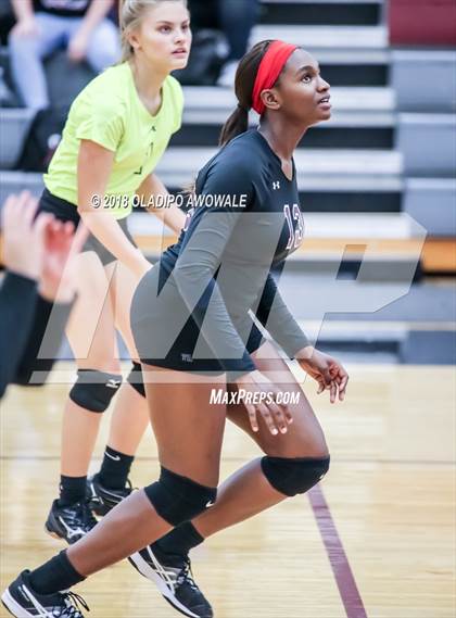 Thumbnail 2 in Wylie vs Lakeview Centennial photogallery.