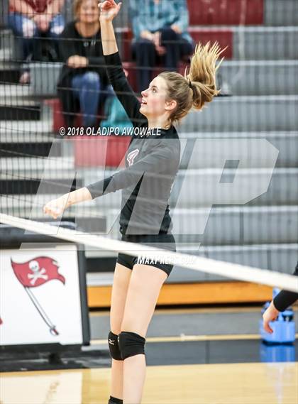 Thumbnail 1 in Wylie vs Lakeview Centennial photogallery.