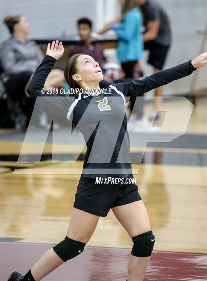 Thumbnail 2 in Wylie vs Lakeview Centennial photogallery.