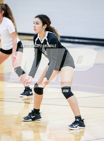 Thumbnail 1 in Wylie vs Lakeview Centennial photogallery.