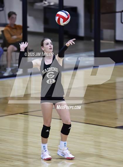 Thumbnail 3 in Santo vs Comanche (scrimmage) photogallery.
