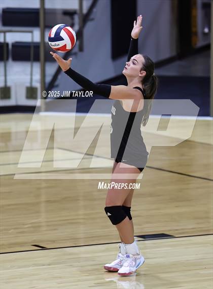 Thumbnail 1 in Santo vs Comanche (scrimmage) photogallery.