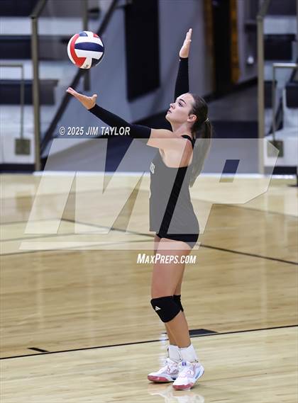 Thumbnail 1 in Santo vs Comanche (scrimmage) photogallery.