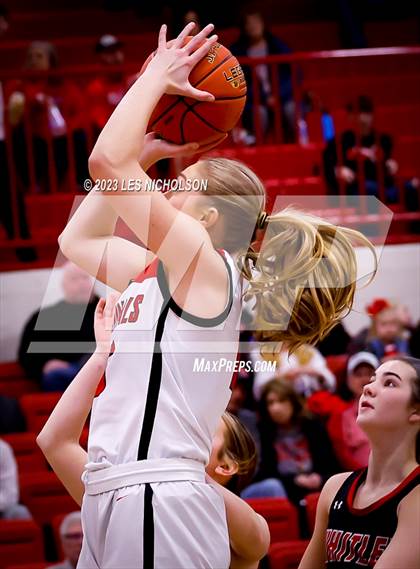 Thumbnail 1 in Whitley County vs South Laurel (50th District Tournament Semifinals) photogallery.