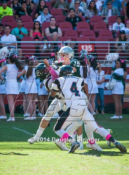 Thumbnail 3 in James Logan vs. De La Salle photogallery.