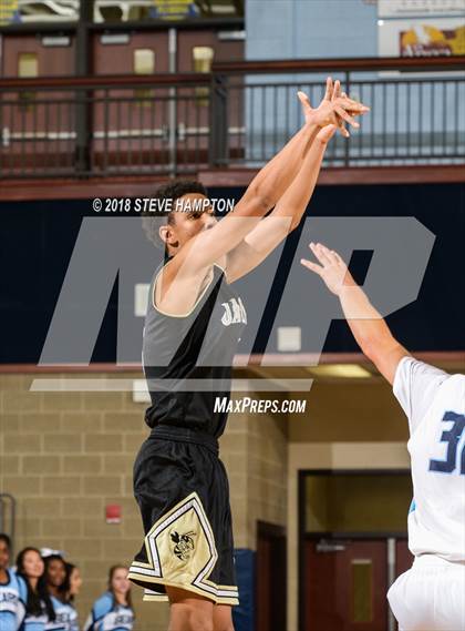 Thumbnail 1 in Sprayberry @ Cambridge (scrimmage) photogallery.