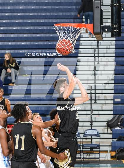 Thumbnail 1 in Sprayberry @ Cambridge (scrimmage) photogallery.