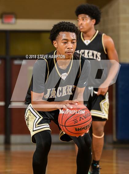 Thumbnail 1 in Sprayberry @ Cambridge (scrimmage) photogallery.