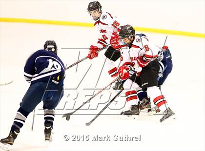 Thumbnail 1 in JV: SLUH vs. Chaminade photogallery.
