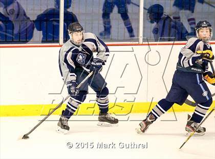 Thumbnail 1 in JV: SLUH vs. Chaminade photogallery.