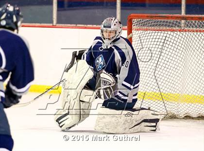 Thumbnail 2 in JV: SLUH vs. Chaminade photogallery.
