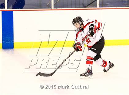 Thumbnail 1 in JV: SLUH vs. Chaminade photogallery.