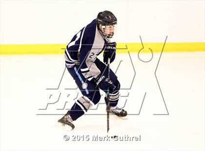 Thumbnail 3 in JV: SLUH vs. Chaminade photogallery.
